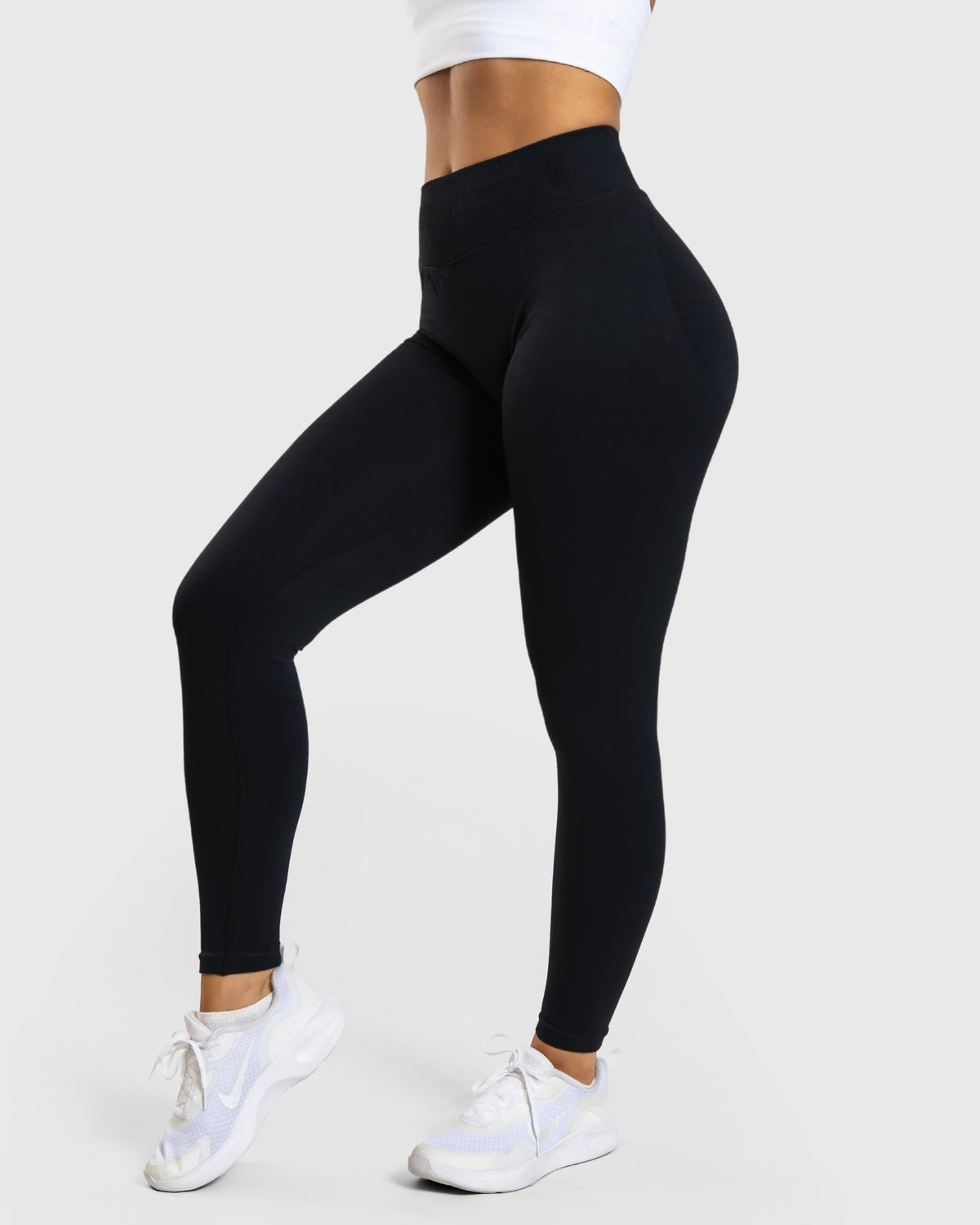 SIGNATURE SCRUNCH LEGGINGS - BLACK
