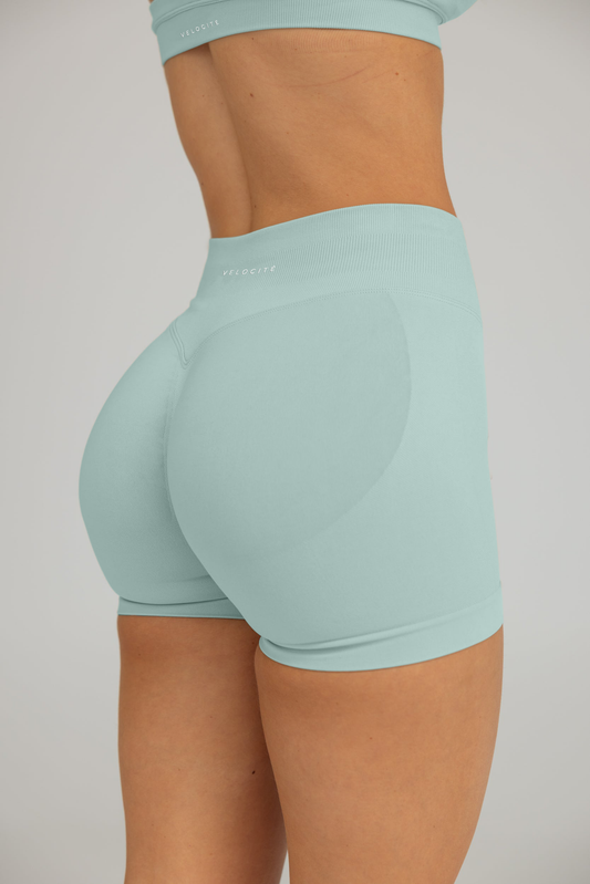 DYNAMIC SEAMLESS SHORTS - ICEY SEA