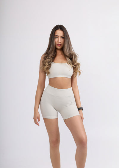 VBACK SCRUNCH SHORTS -  CLOUD GREY