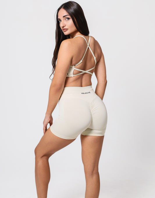 SIGNATURE SCRUNCH SHORTS -  VANILLA